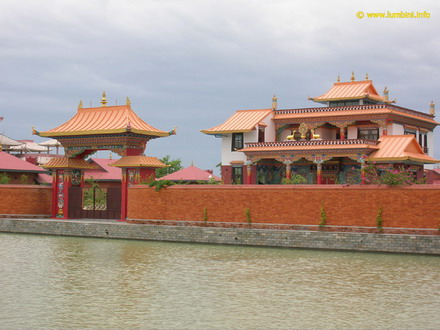 lumbini26_resize.jpg